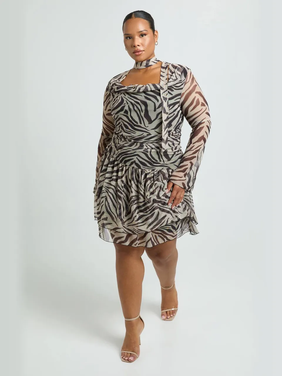 boohoo Dames Plus Zebra Hoge Hals Drop Rok Skater ecru, foto 3