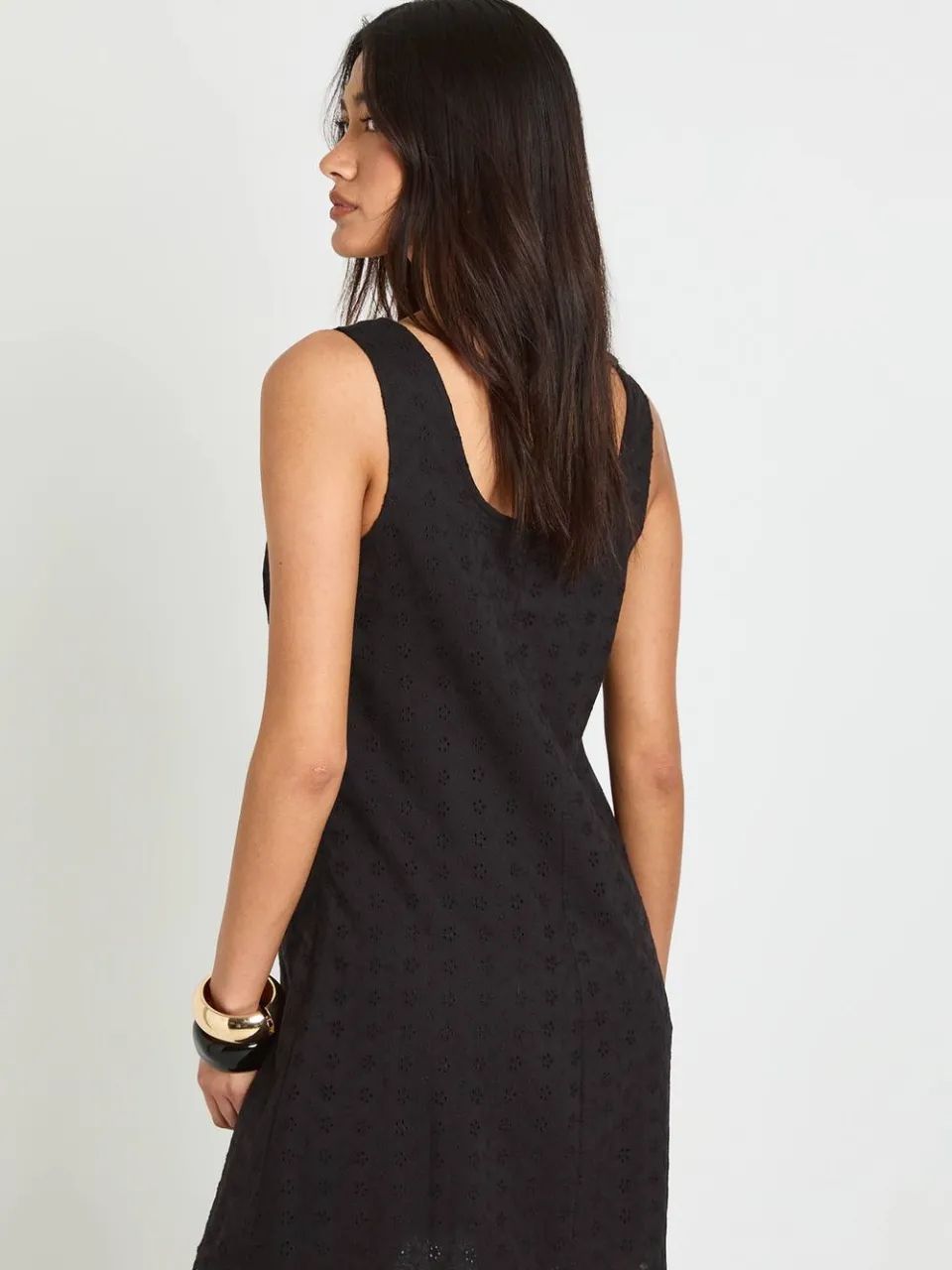 boohoo Dames Tall Broderie Jurk Met Geschulpte Zoom zwart, foto 3