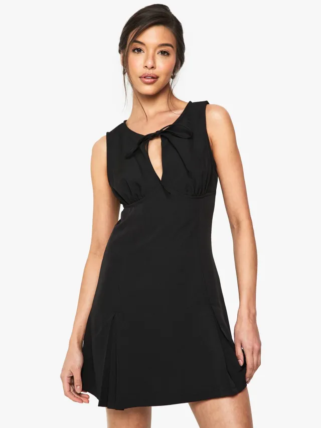 boohoo Dames Keyhole Geplooide Getailleerde Mini-Jurk Zwart