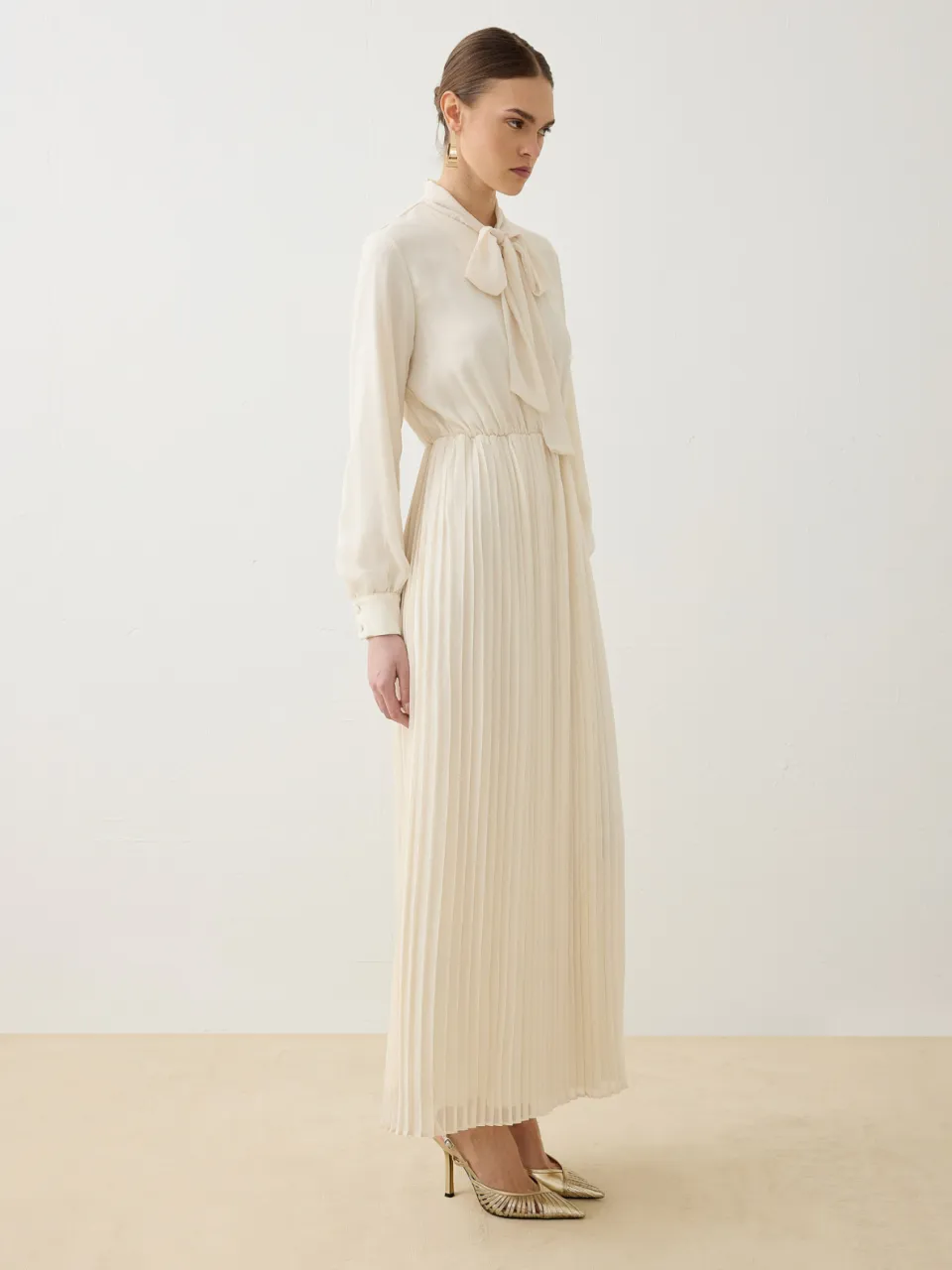 Refka Modest Dress Refka Ecru