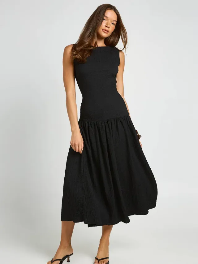 boohoo Dames Getextureerde Peplum Zoom Midaxi Jurk Zwart