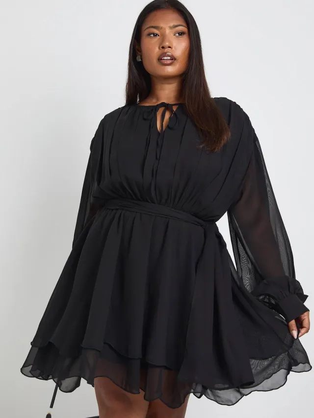 boohoo Dames Plus Chiffon skaterjurk met lange mouwen Zwart