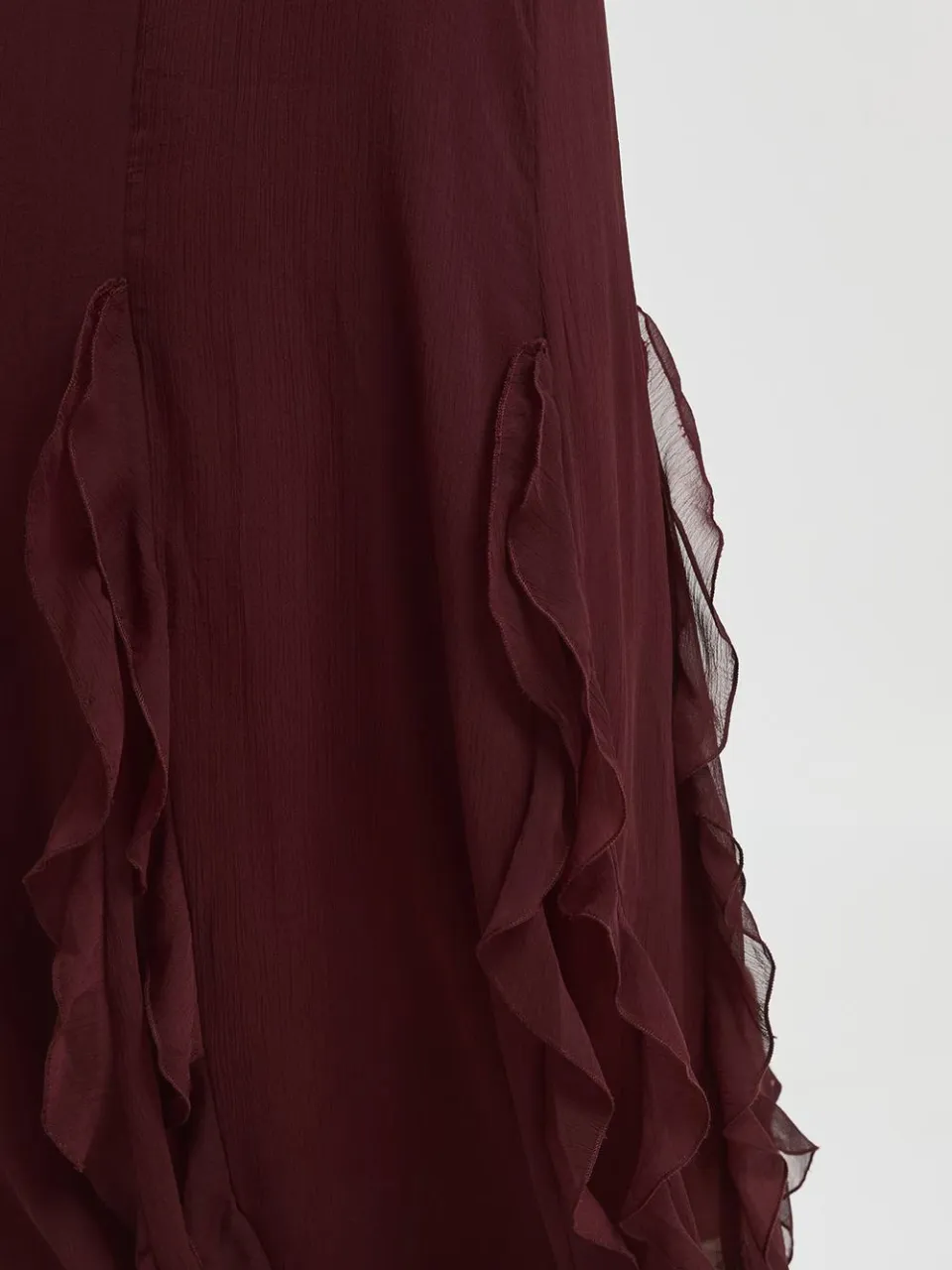 boohoo Dames Plus Chiffon Pofmouw Ruches Maxi Jurk chocoladebruin, foto 3