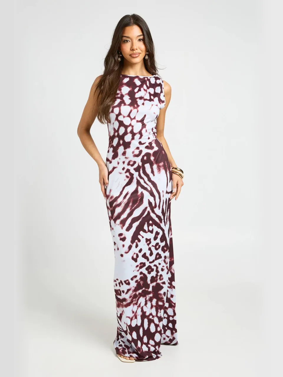 boohoo Dames Basic Maxi Jurk Met Slash Hals In Superzacht Materiaal chocoladebruin, foto 3
