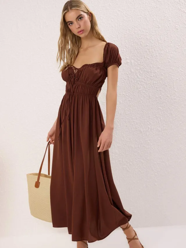 Trendyol TRENDYOLMİLLA Dames Bruin Effen Maxi Kort Strandkleding Skater Strandjurken