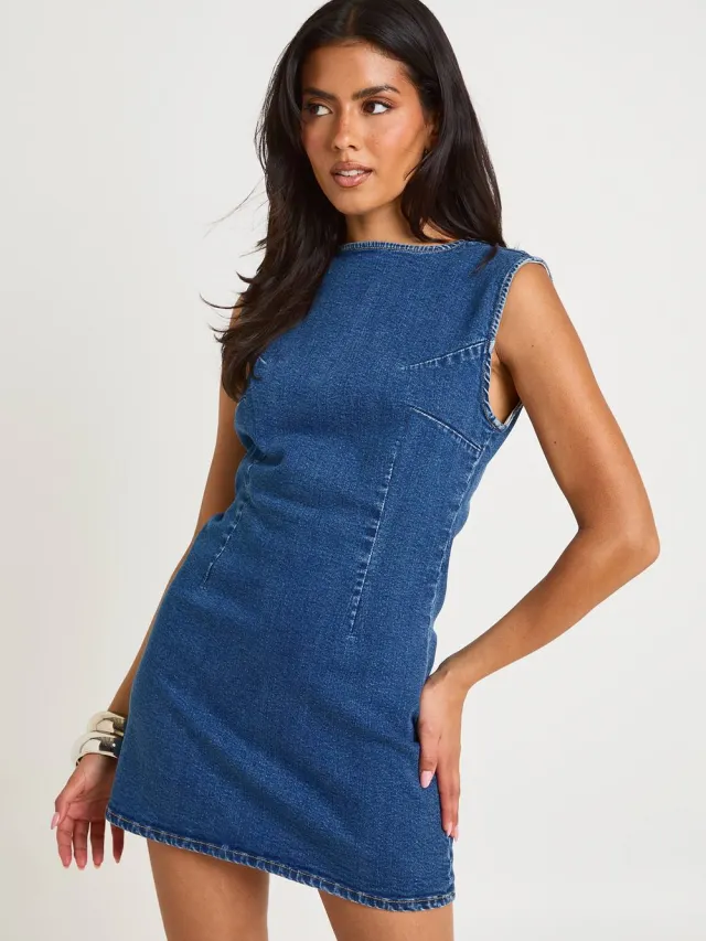 boohoo Dames Petite Basic Denim Rechte Jurk Medium Gebleekt