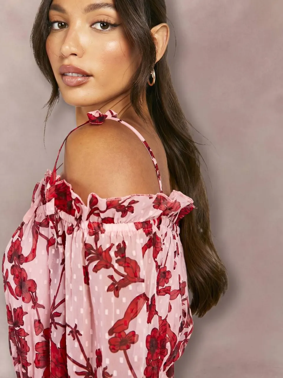 boohoo Dames Hoge Bloemrijke Dobby Cold Shoulder Gelaagde Midi Skater Jurk roze, foto 3