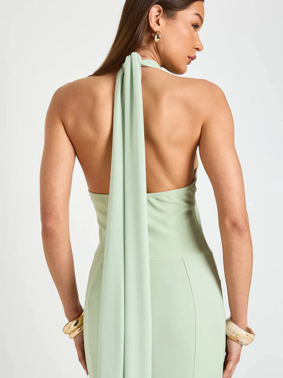 boohoo Dames Halternek Maxi Jurk Met Naaddetail En Vloeiende Stof verstandig, foto 3