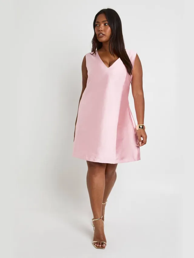 boohoo Dames Plus Duik Uitlijnen Strik Rug Jurk Roze