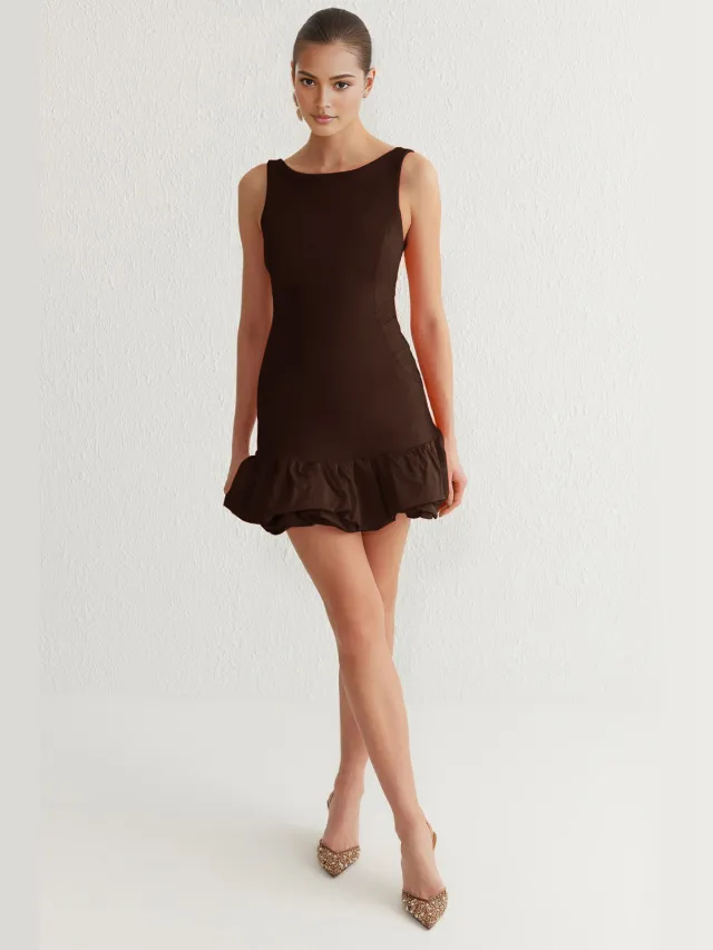 Trendyol TRENDYOLMİLLA Dames Bruin Effen Extra Kort / Super Mini Mouwloos Stijlvol/Avond Bodycon Jurken