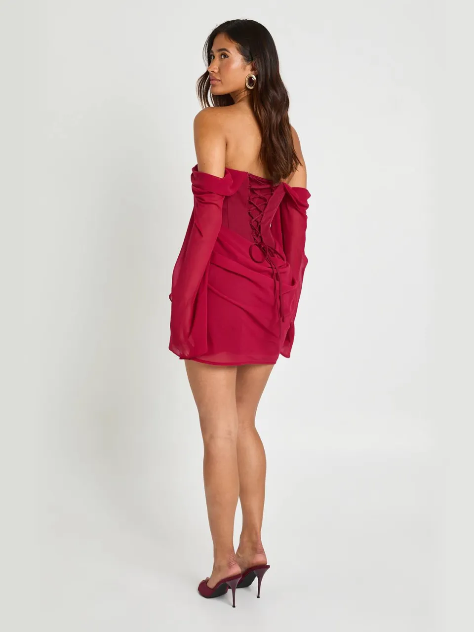 boohoo Dames Bardot Mini Jurk Met Uitlopende Mouwen En Corset Detail kersen, foto 2