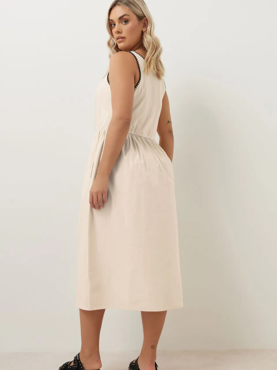 Yours Midi Jurk Met Contrasterende Stiksels En Zakken In Beige-60, foto 3
