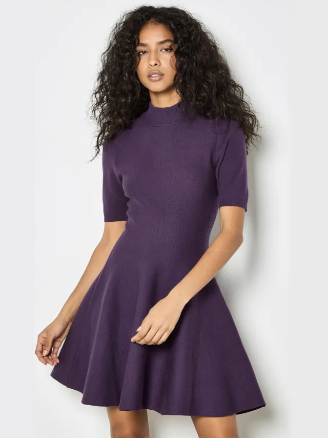 Apricot Mini-jurk van geribbeld breiwerk met getailleerde pasvorm en uitlopende rok Purple