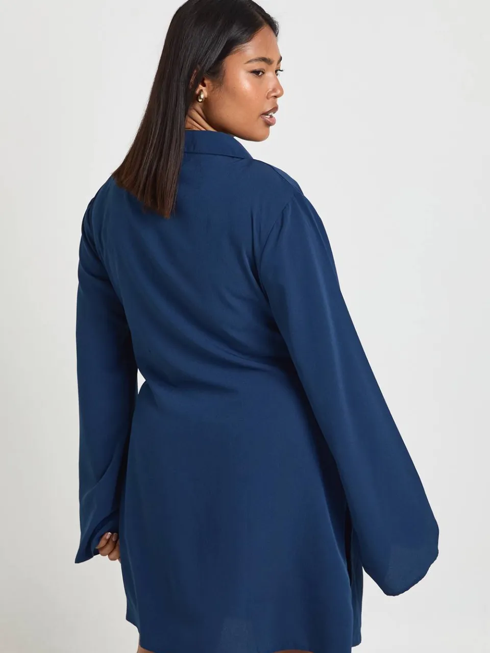 boohoo Dames Plus Geweven Wikkel Draperie Detail Mini Jurk marineblauw, foto 2