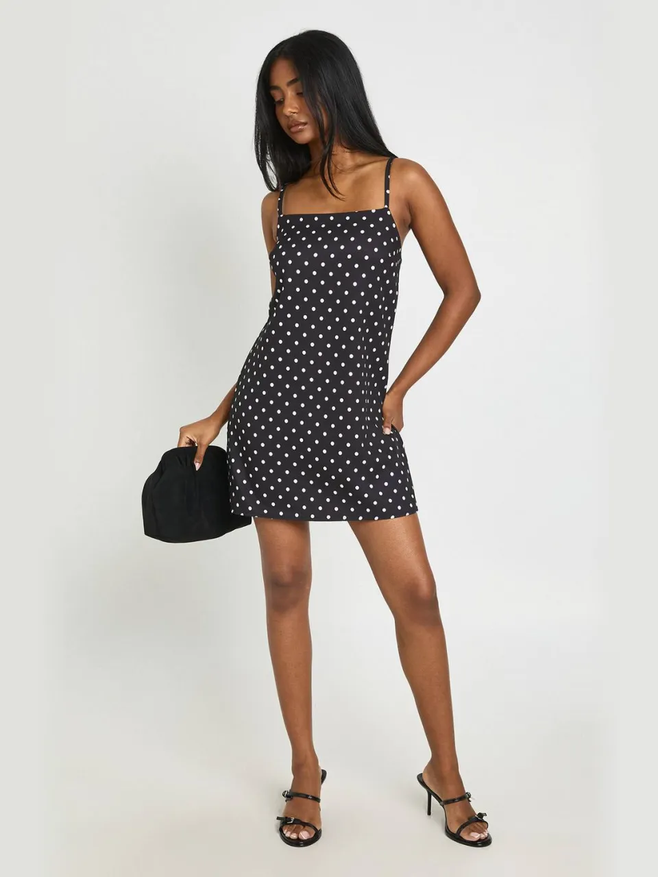 boohoo Dames Polkadot Jurk Met Gekruiste Rug zwart, foto 2
