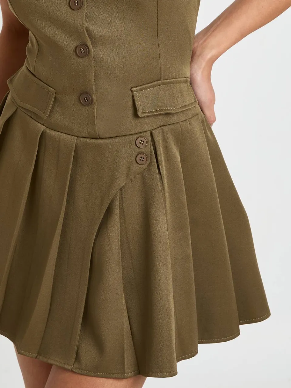 boohoo Dames Utility PlooiDetail Halter Mini Jurk kaki, foto 4