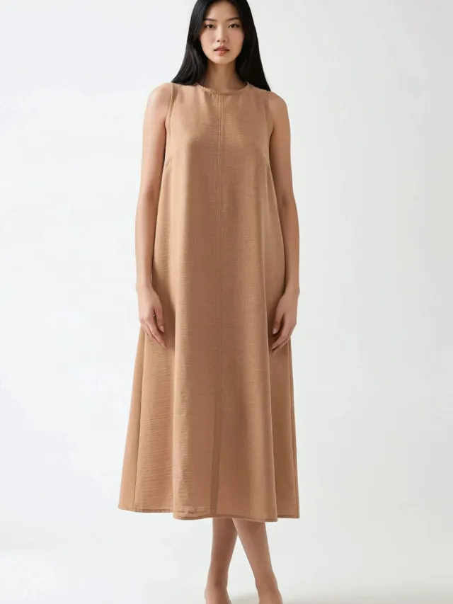 Hiccup Linnenachtig Mouwloos Crew Neck Midi-jurk Camel