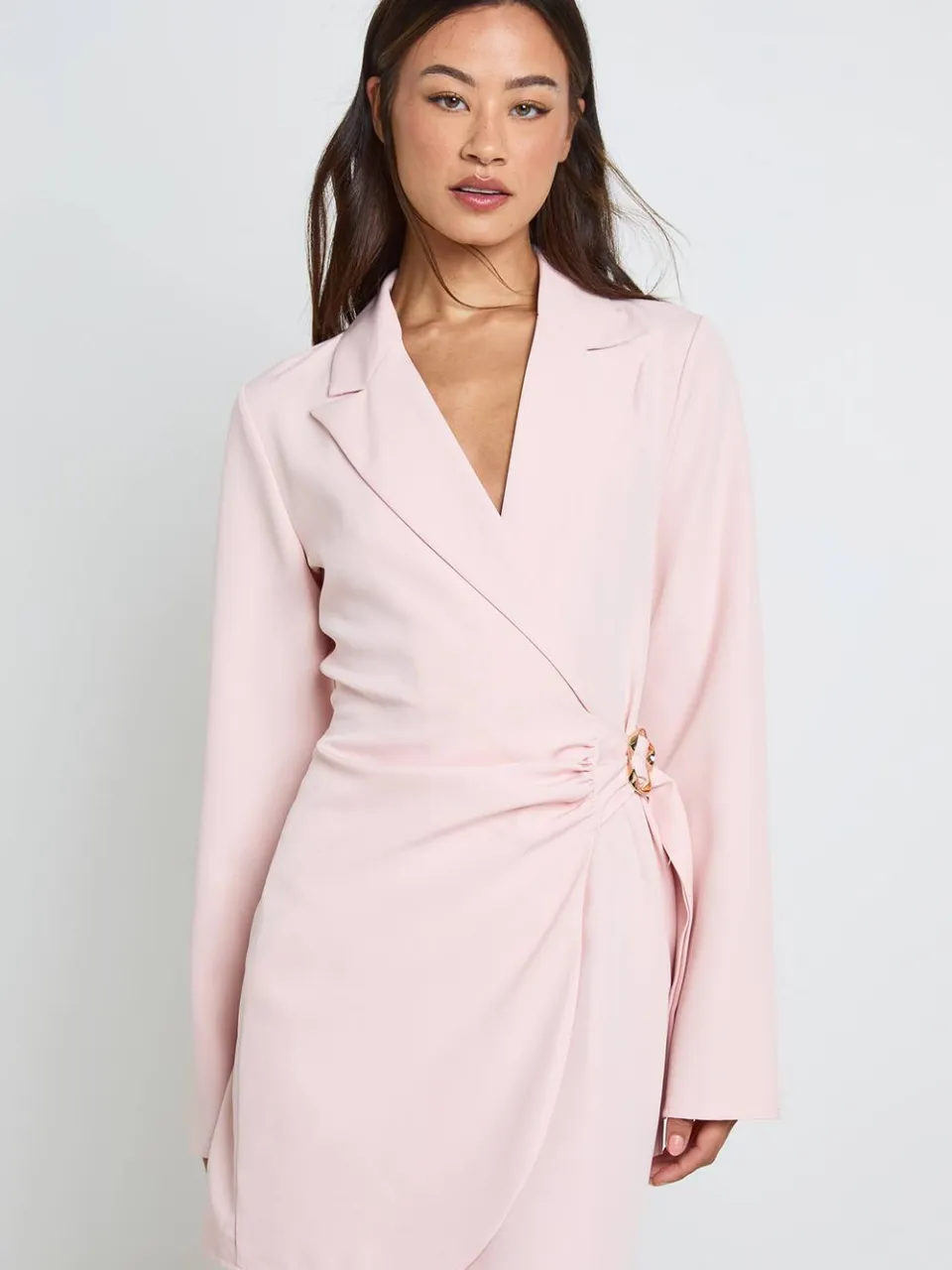 boohoo Dames Lange Blazerjurk Met Gespsluiting En Strikceintuur pastelroze, foto 3