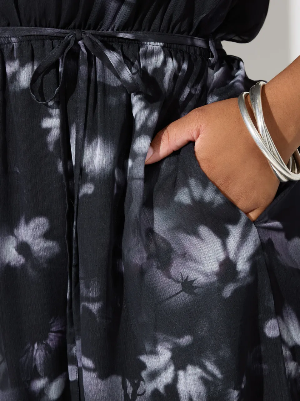 Yours London Curve Grey Blurred Floral Puff Sleeve Shirt Dress, foto 4