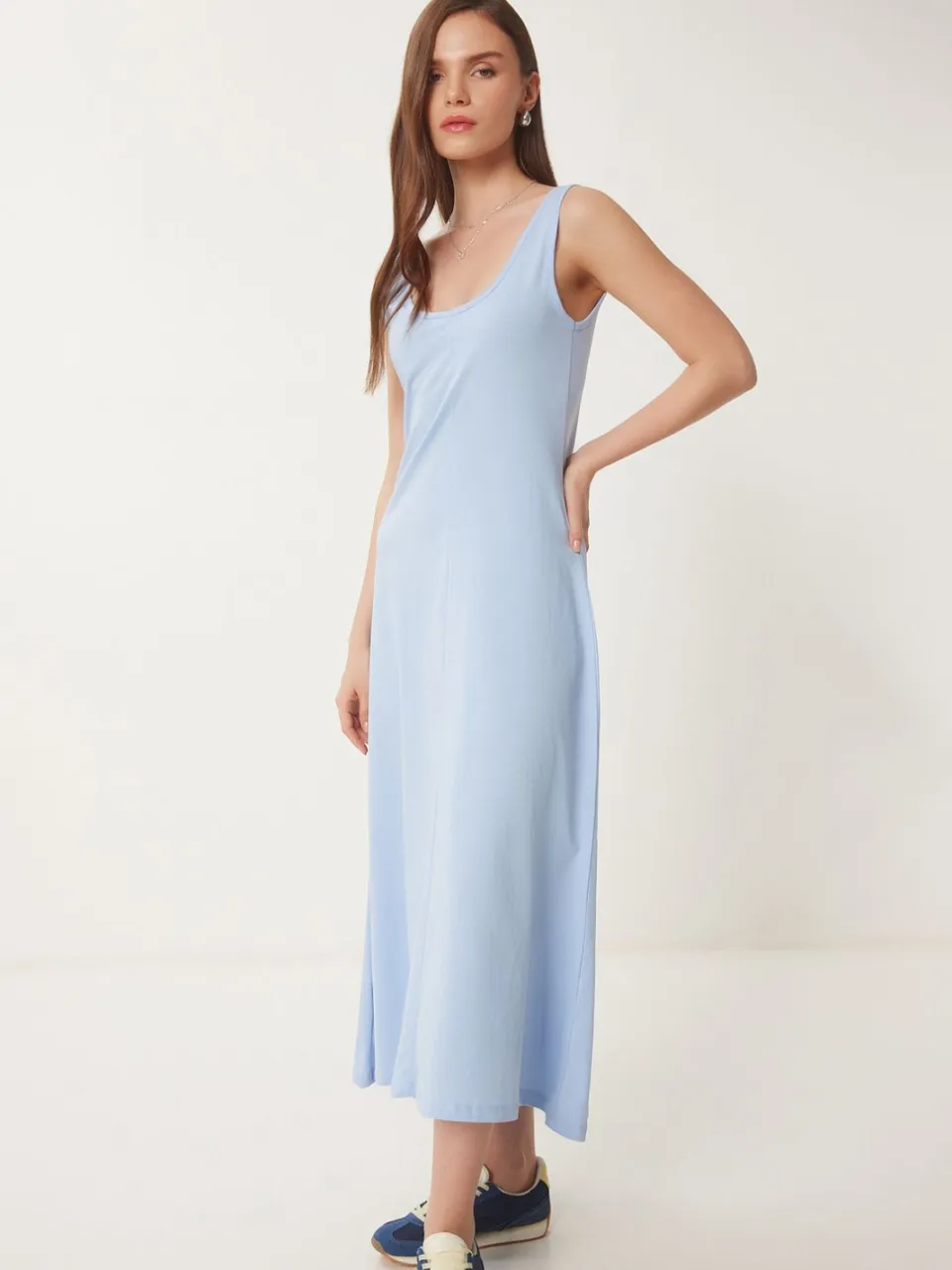 Happiness Istanbul U Kraag Midi Jurk Blauw