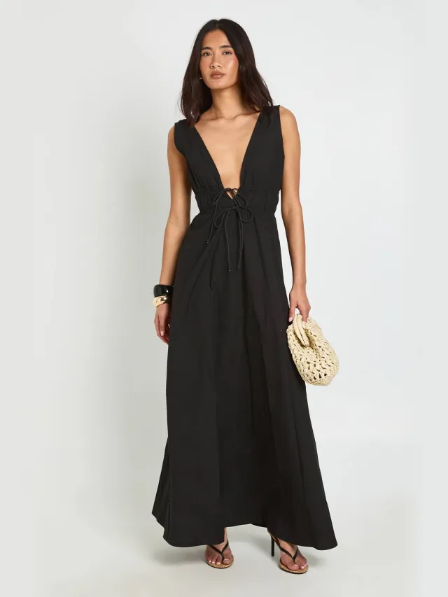 boohoo Dames Maxi Skater Jurk Met Diepe V-hals En Strikdetail Vooraan Zwart
