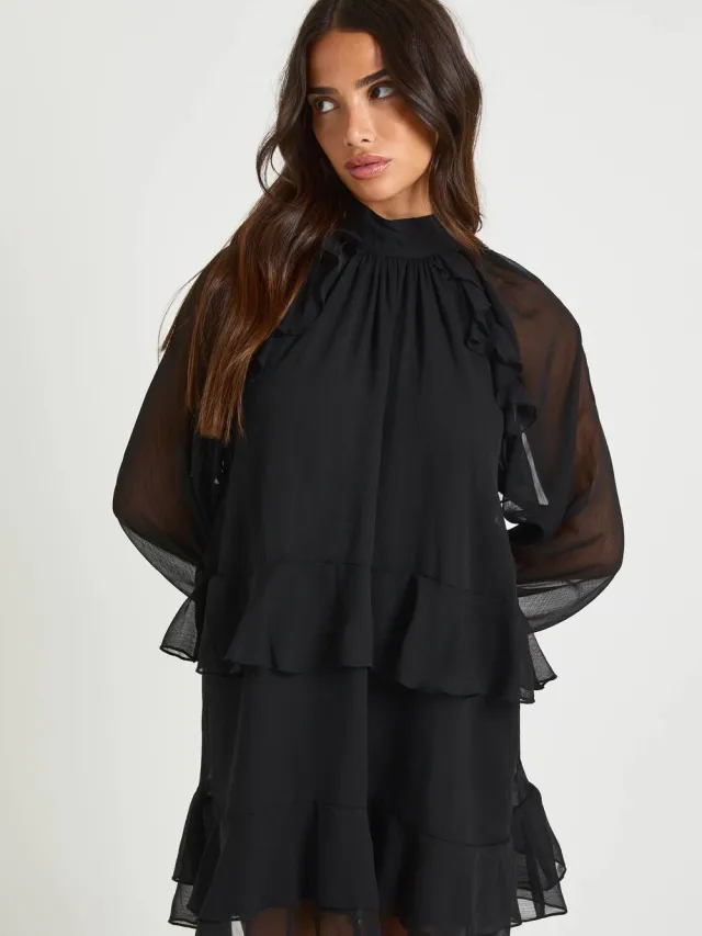 boohoo Dames Petite chiffon jurk met ruches Zwart