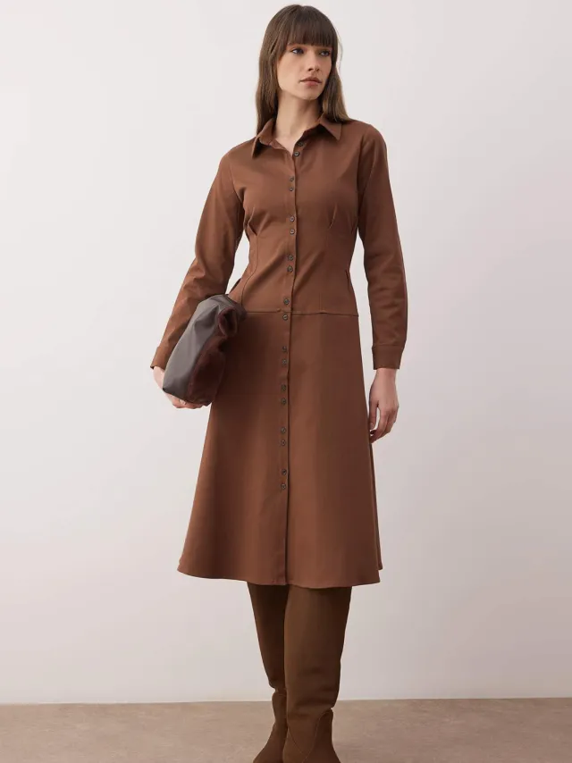Trendyol TRENDYOLMİLLA Dames Bruin Effen Midi Lang Casual Blousejurk Jurken