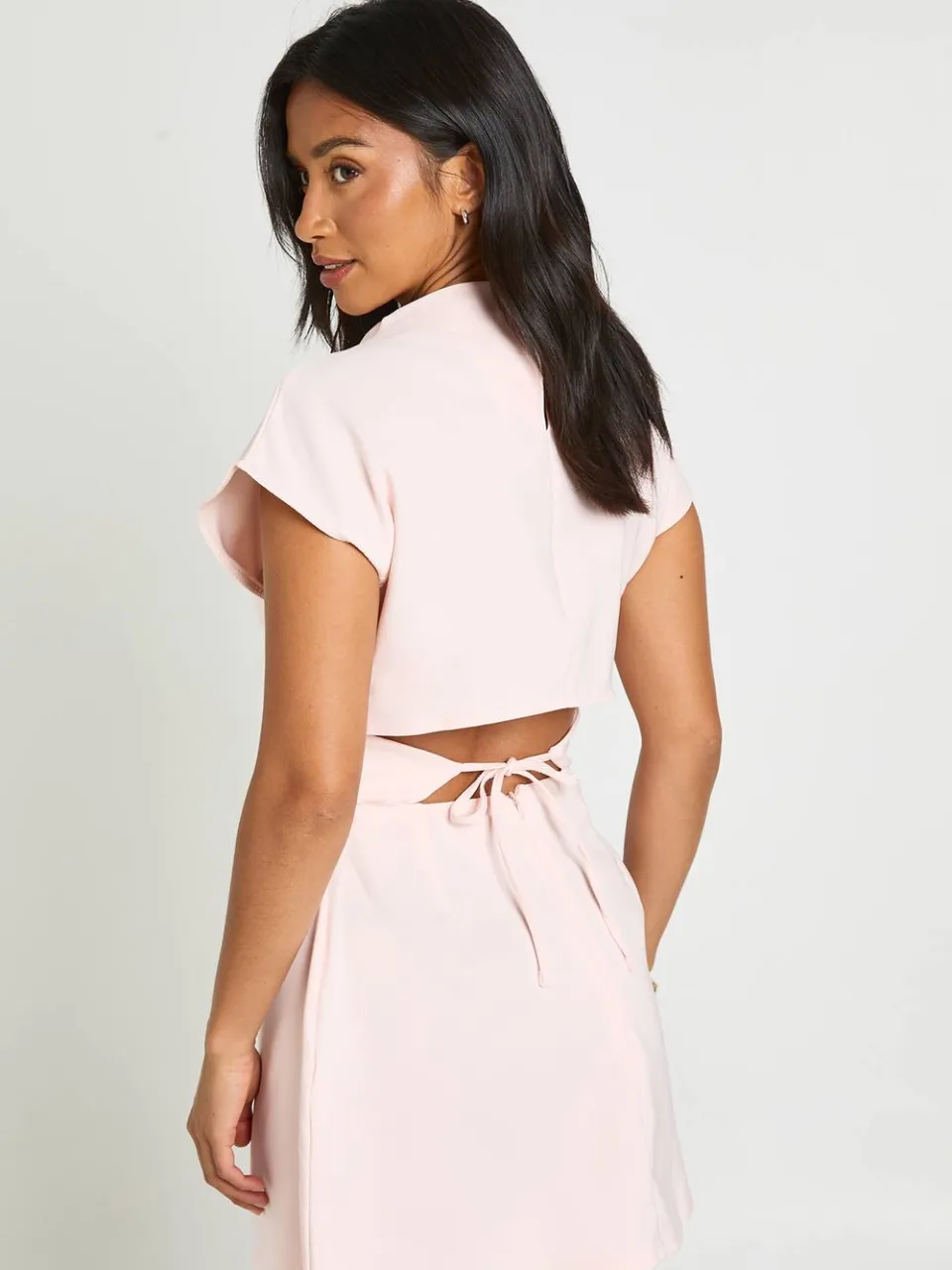 boohoo Dames Petite Geplooid Shift-jurkje Met Hoge Hals En Korte Mouwtjes baby roze, foto 3