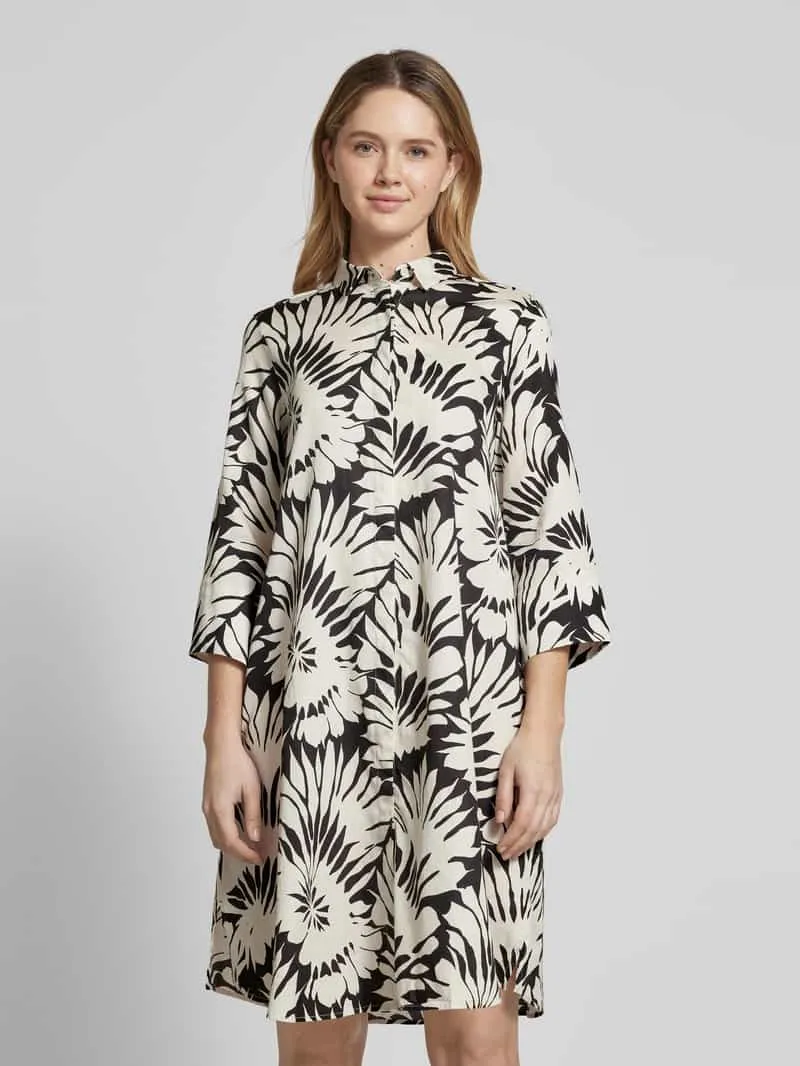 0039 italy Knielange jurk met blinde knoopsluiting, model 'GRACY' Zwart
