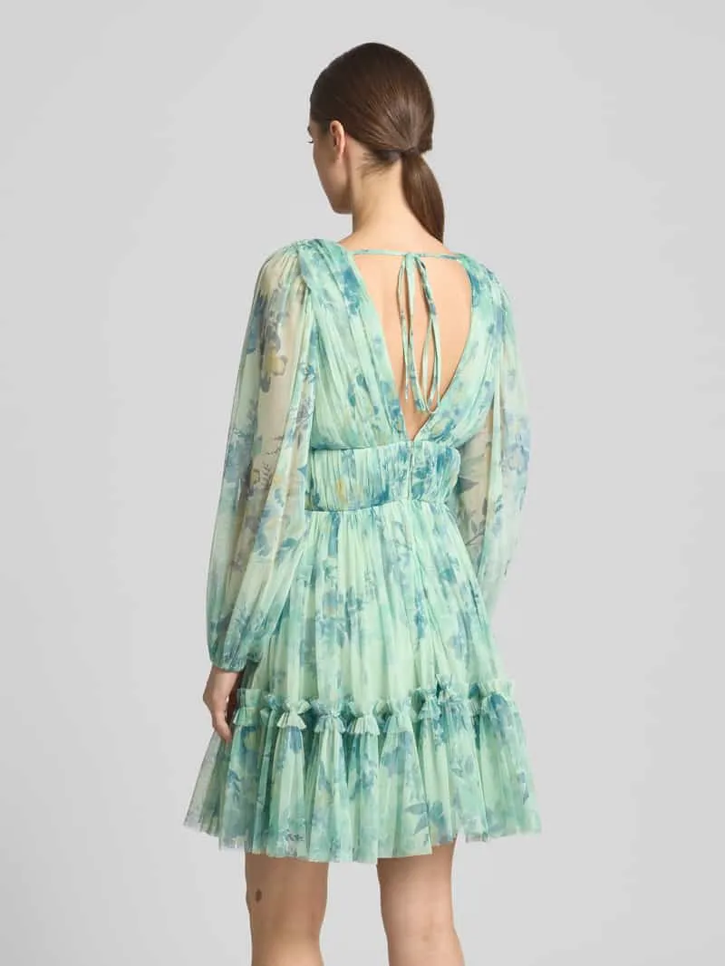 Lace & Beads Cocktailjurk in laagjeslook groen, foto 4