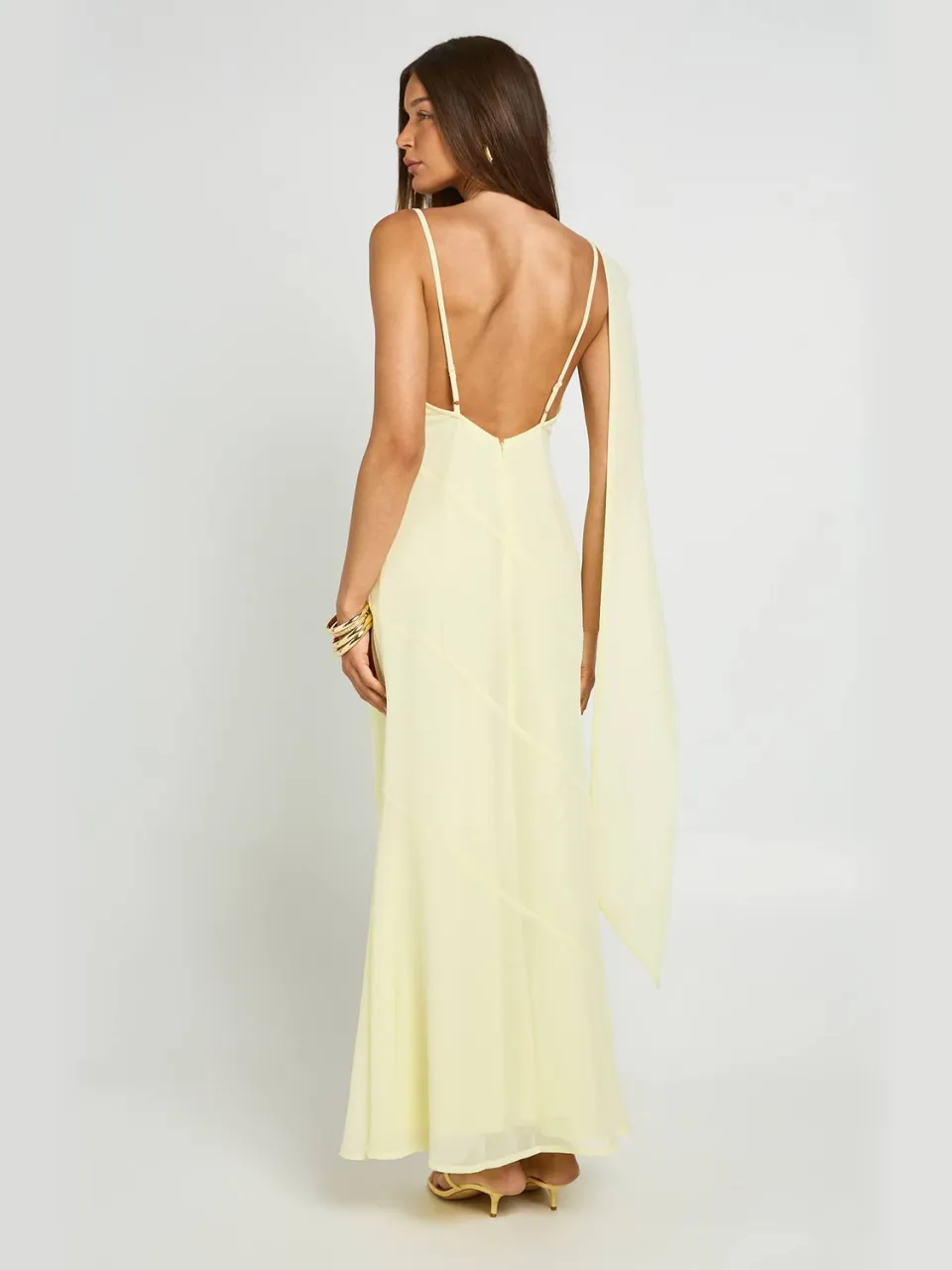 boohoo Dames Chiffon Maxi Jurk Met Draperende Halsdoek Detail citroen, foto 3