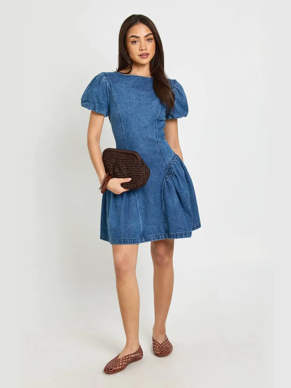 boohoo Dames Denim Mini-jurk Met Pofmouwen, foto 3