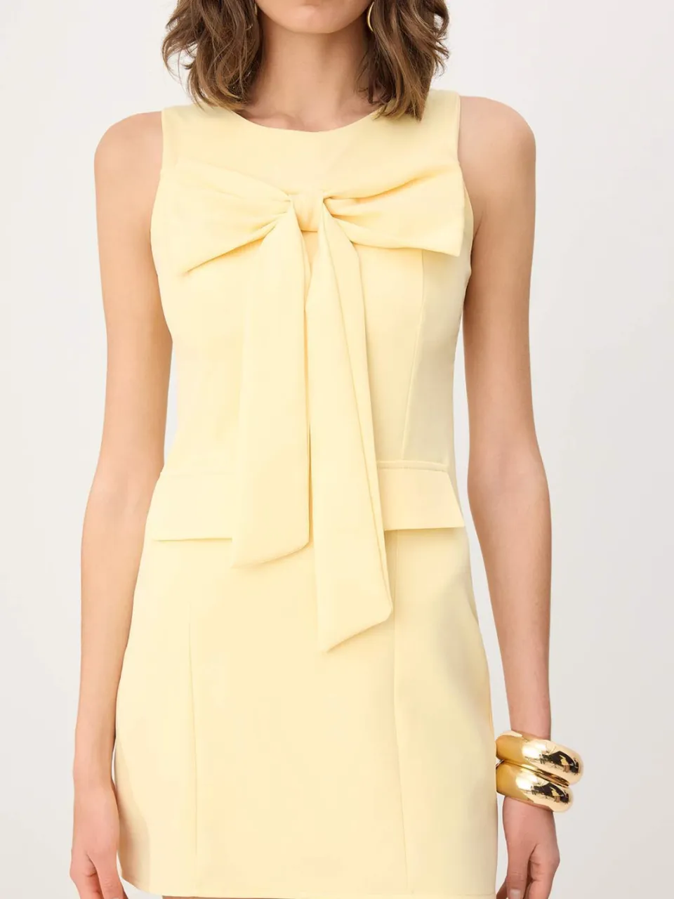 Trendyol TRENDYOLMİLLA Dames Geel Effen Kort / Mini Mouwloos Bodycon Jurken, foto 2