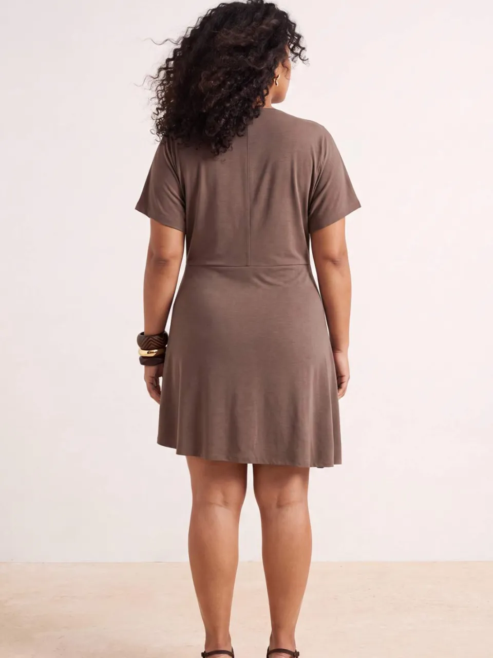Trendyol Curve Dames Bruin Effen Kort / Mini Kort Bodycon Grote maten Jurk, foto 2