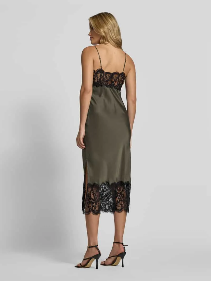 Iro Kokerjurk met kant model 'NEREID' kaki, foto 2
