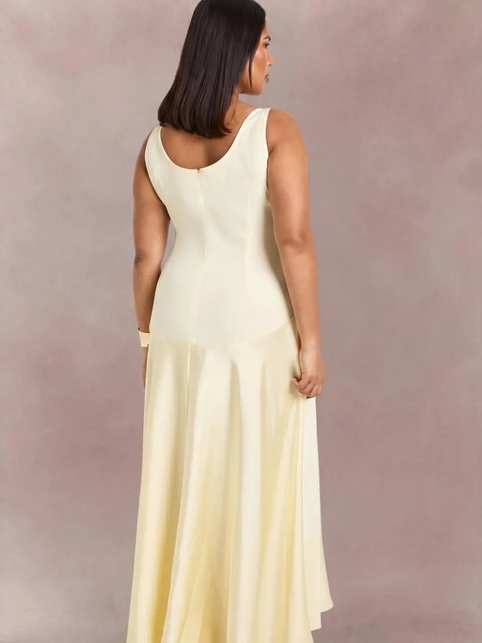 boohoo Dames Plus Crêpe Mouwloze Jurk Met Satijnen Rok citroen, foto 2