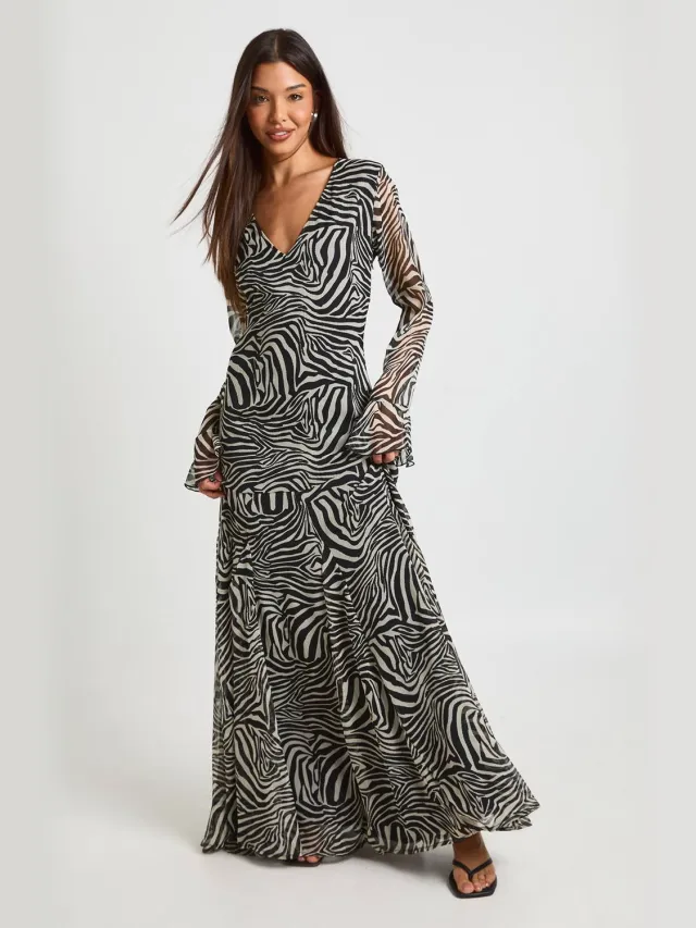 boohoo Dames Chiffon Ruffle Zebra Fit & Flare Maxi Jurk Zwart