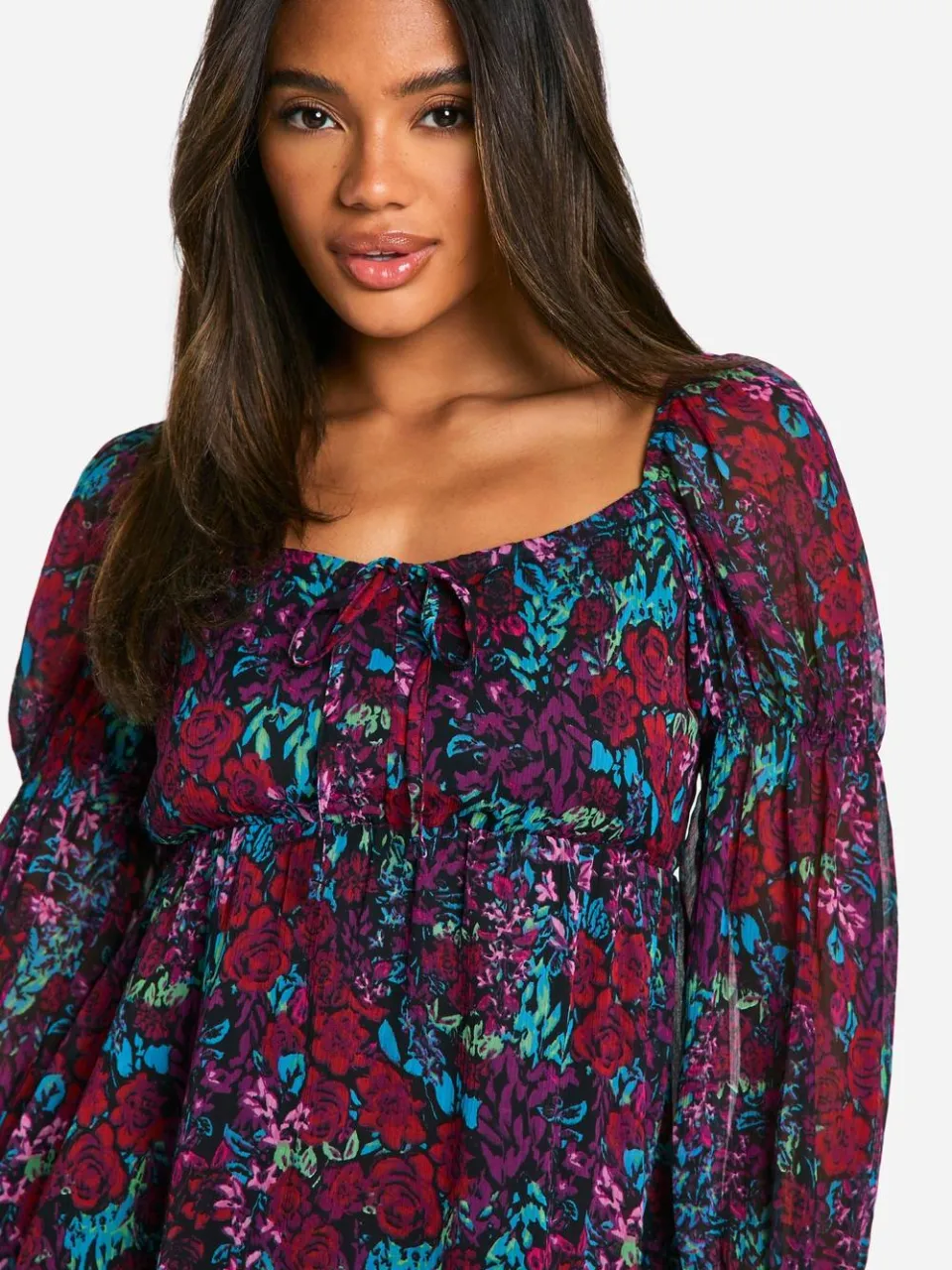 boohoo Dames Bloemen Crinkle Chiffon Lange Mouwen Smockjurk multicolor, foto 4