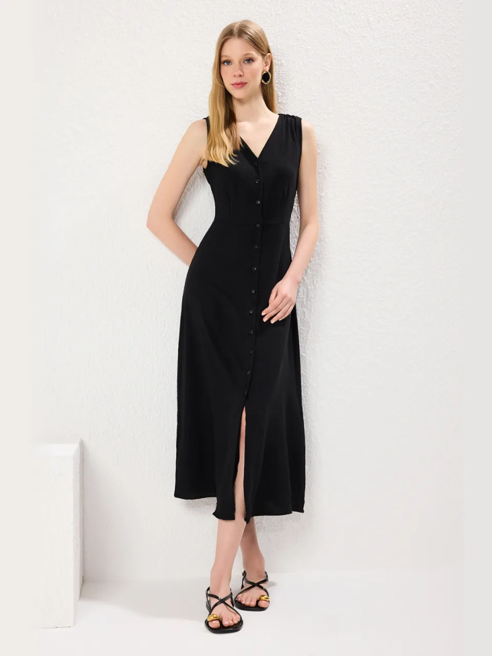 Trendyol TRENDYOLMİLLA Dames Zwart Effen Maxi Mouwloos Casual Blousejurk Jurken, foto 2