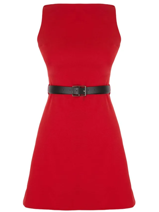 Trendyol TRENDYOLMİLLA Dames Rood Effen Kort / Mini Mouwloos A-lijn Jurken