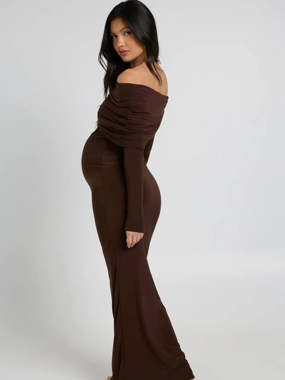 boohoo Dames Zwangerschaps Double Slinky Bardot Maxi Jurk Met Lange Mouwen chocoladebruin, foto 2