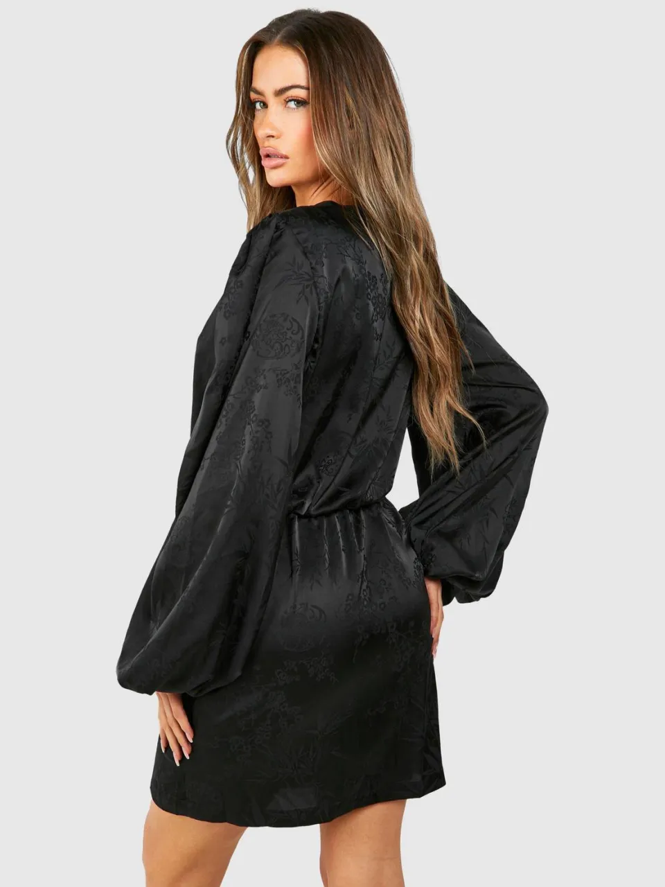 boohoo Dames Jaquard Blouson Sleeve Mini Dress zwart, foto 2