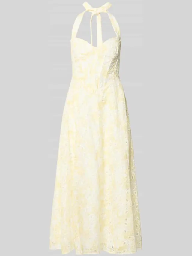 bardot midi-jurk met halter en ajourwerk model 'POLLIE' geel, foto 2