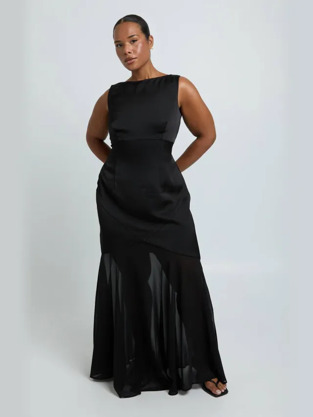 boohoo Dames Plus Satijn En Chiffon Mix Geplooide Maxi Jurk Zwart