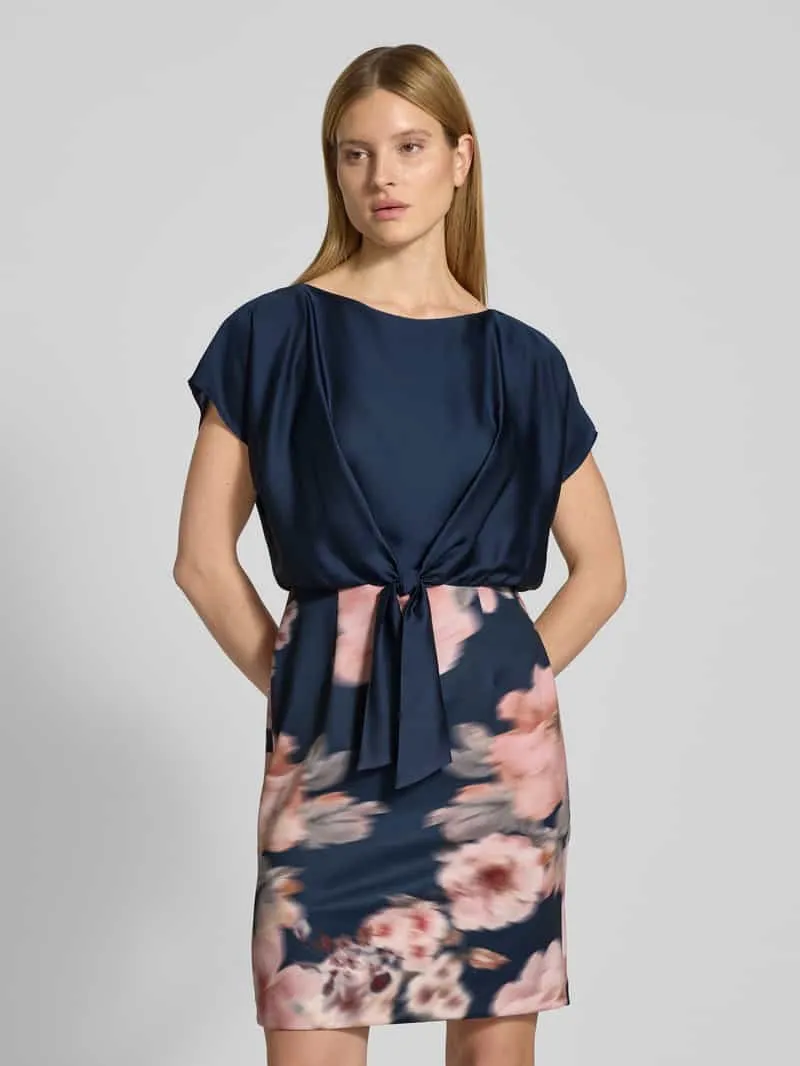 Swing Knie-lange cocktailjurk met knoopdetail Blauw