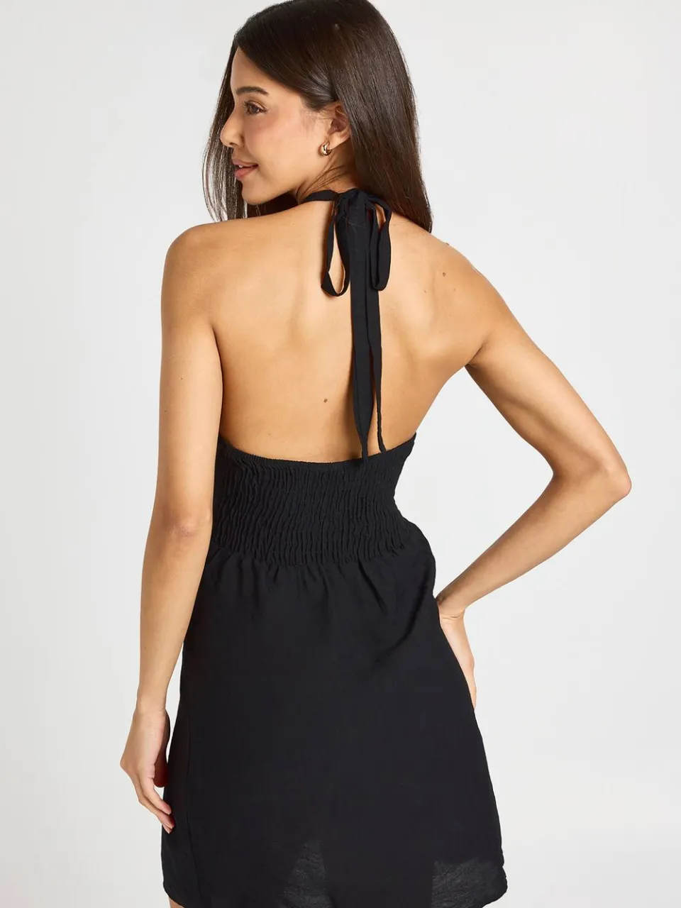 boohoo Dames Getextureerde Geweven Mini-jurk Met Gekruiste Halternek zwart, foto 3