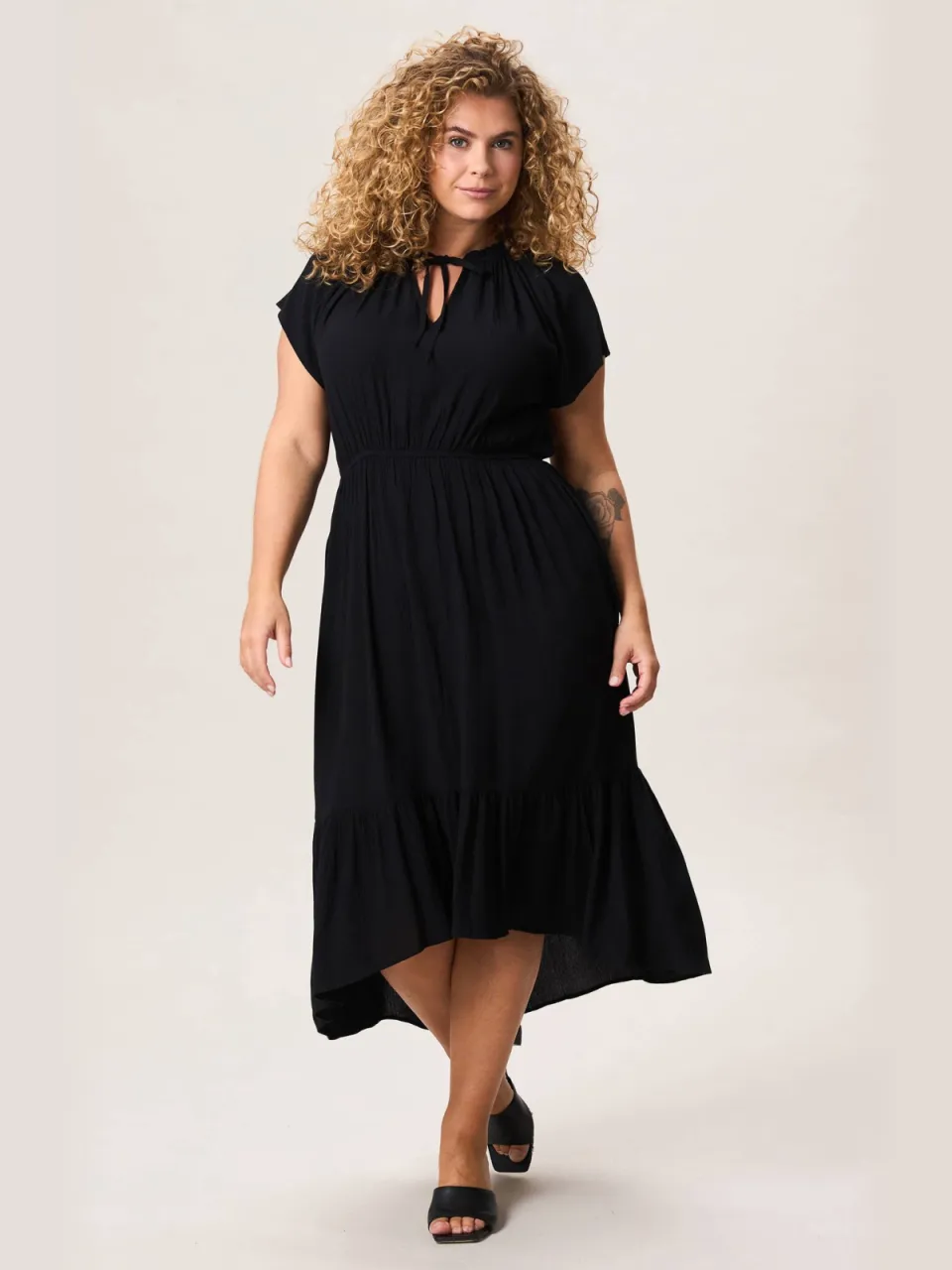 Miss Etam Plus viscose midi jurk met plooien - zwart