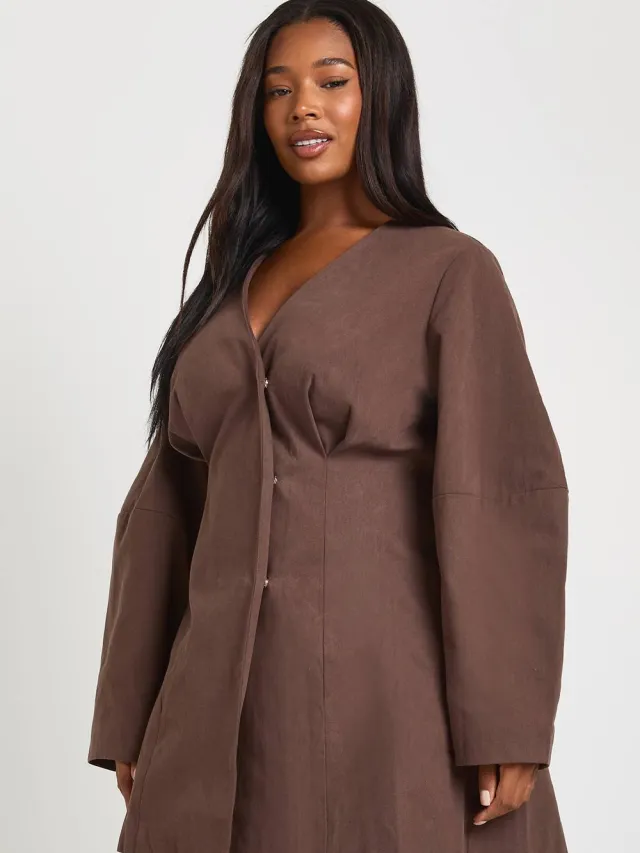 boohoo Dames Plus Twill Ballonmouw Getailleerde Mini Jurk Chocoladebruin