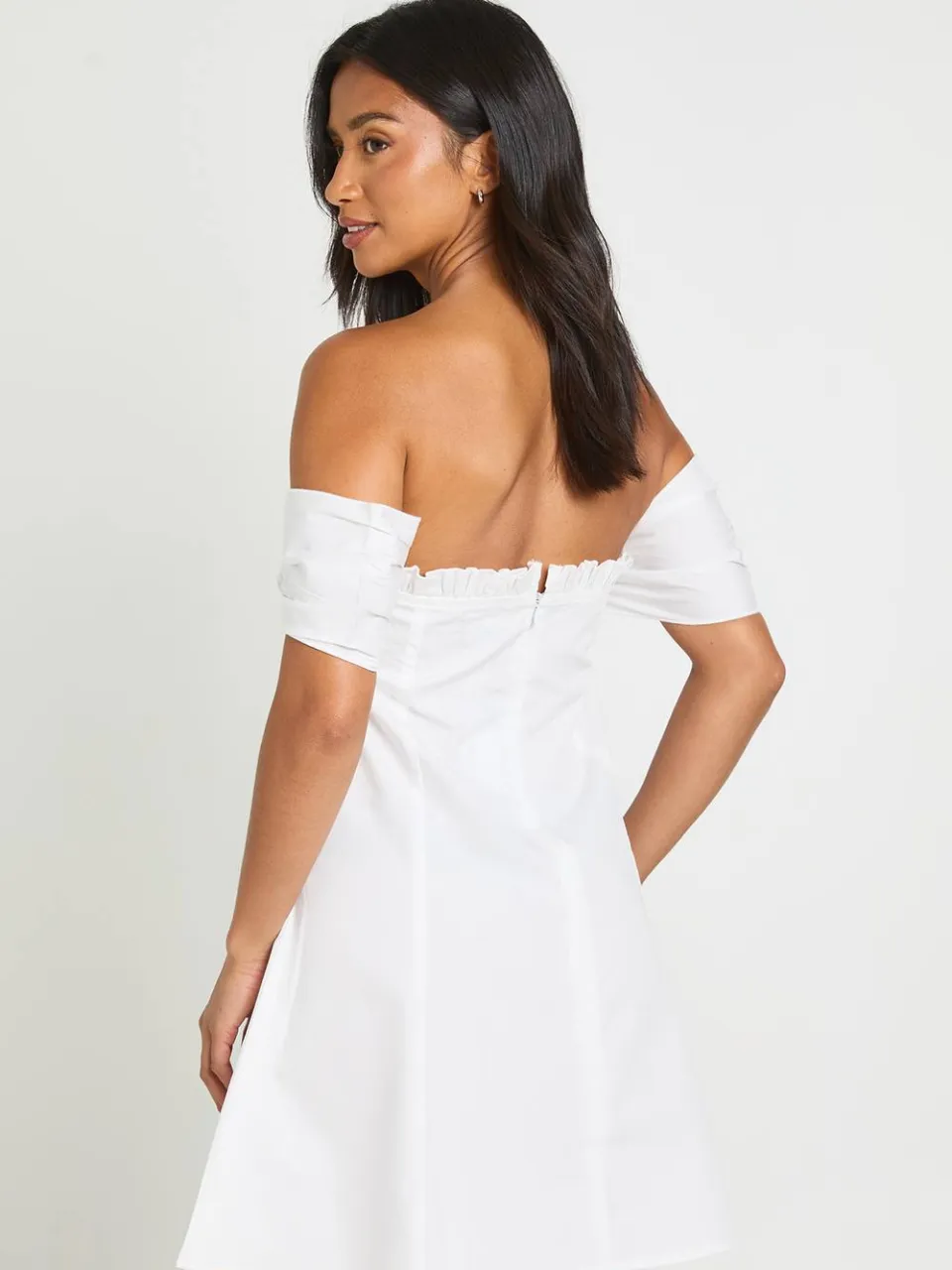 boohoo Dames Petite Mini Jurk Met Gerimpelde Buste En Bardot Hals ivoor, foto 2