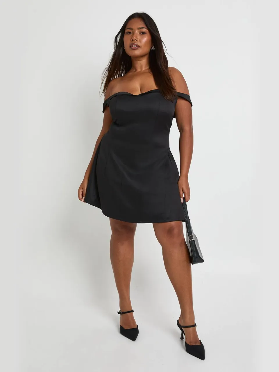 boohoo Dames Plus Satin Contrast Skaterjurk zwart, foto 3